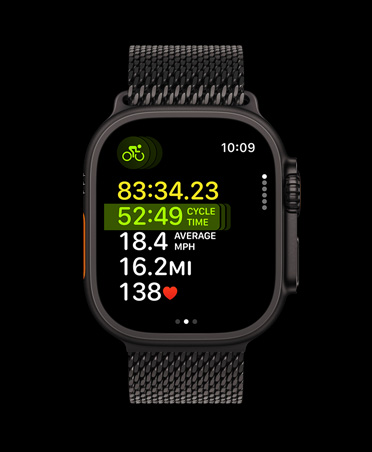 Apple Watch Ultra 3, finition noire, boîtier en titane, exercice multisport, Bracelet Milanais noir