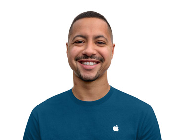 親しみやすい態度で微笑むAppleのスペシャリスト