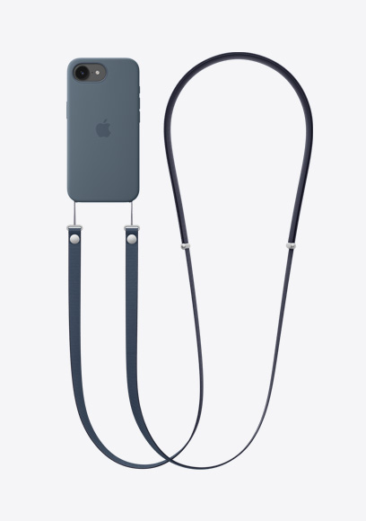 iPhone 17e, parte posterior, color negro, una funda de silicón con MagSafe azul con una correa cruzada azul